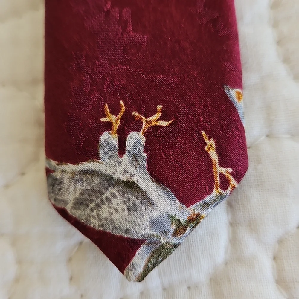 Vintage Endangered Species Silk Tie - Picture 4 of 8